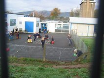 Spielpause auf dem Schulhof