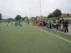 f4_09