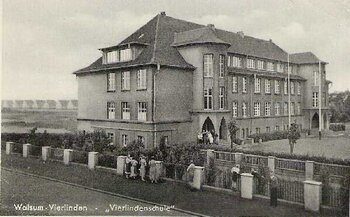 Das Schulgebäude Ende der 50er Jahre