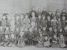 1922