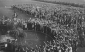 Aufnahme vom 1. Mai 1934 aus dem Schulgebäude heraus.